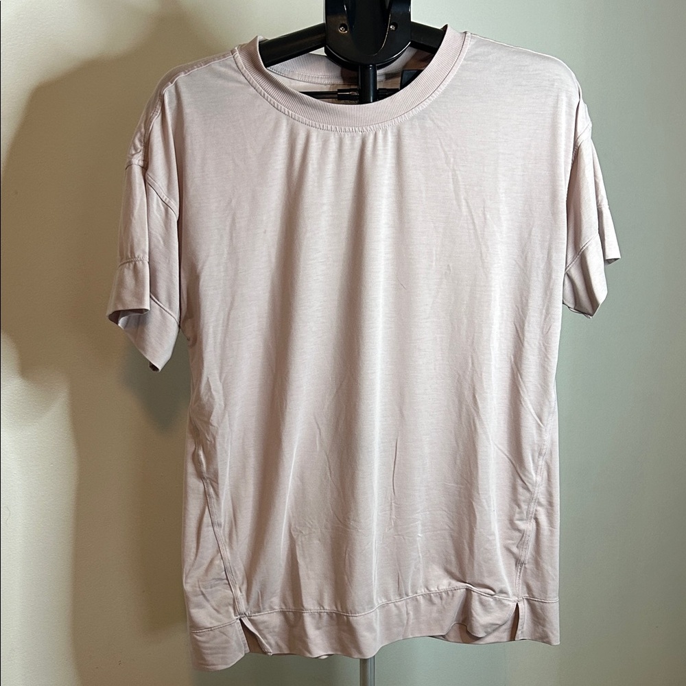 Zella Short Sleeve Tee in Light Pink